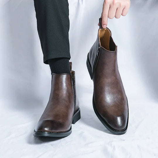 Cooper | Zipped Leather Chelsea Boots