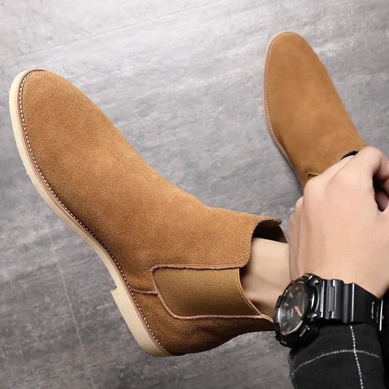 Armando | Suede Chelsea Boots